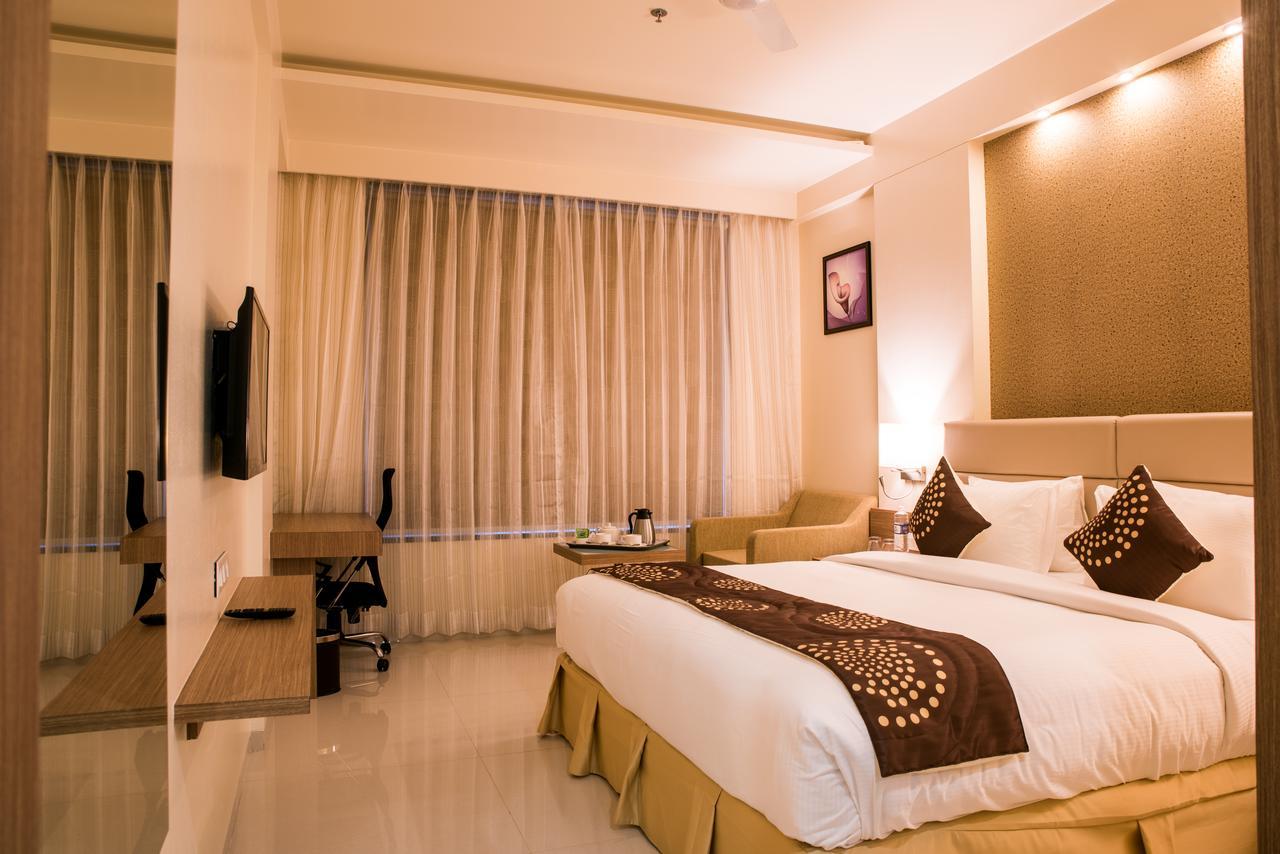 Hotel Grand Rio Nashik Extérieur photo
