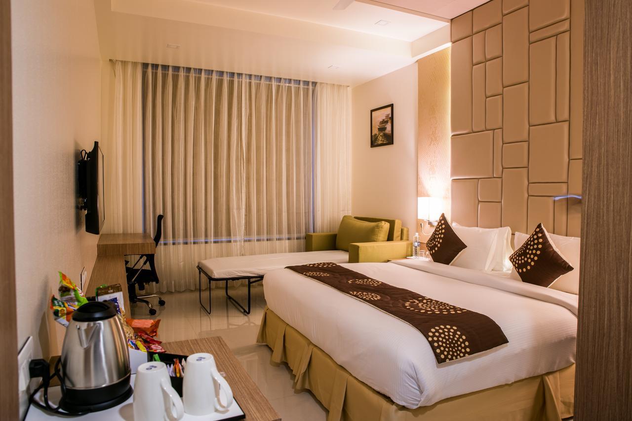 Hotel Grand Rio Nashik Extérieur photo